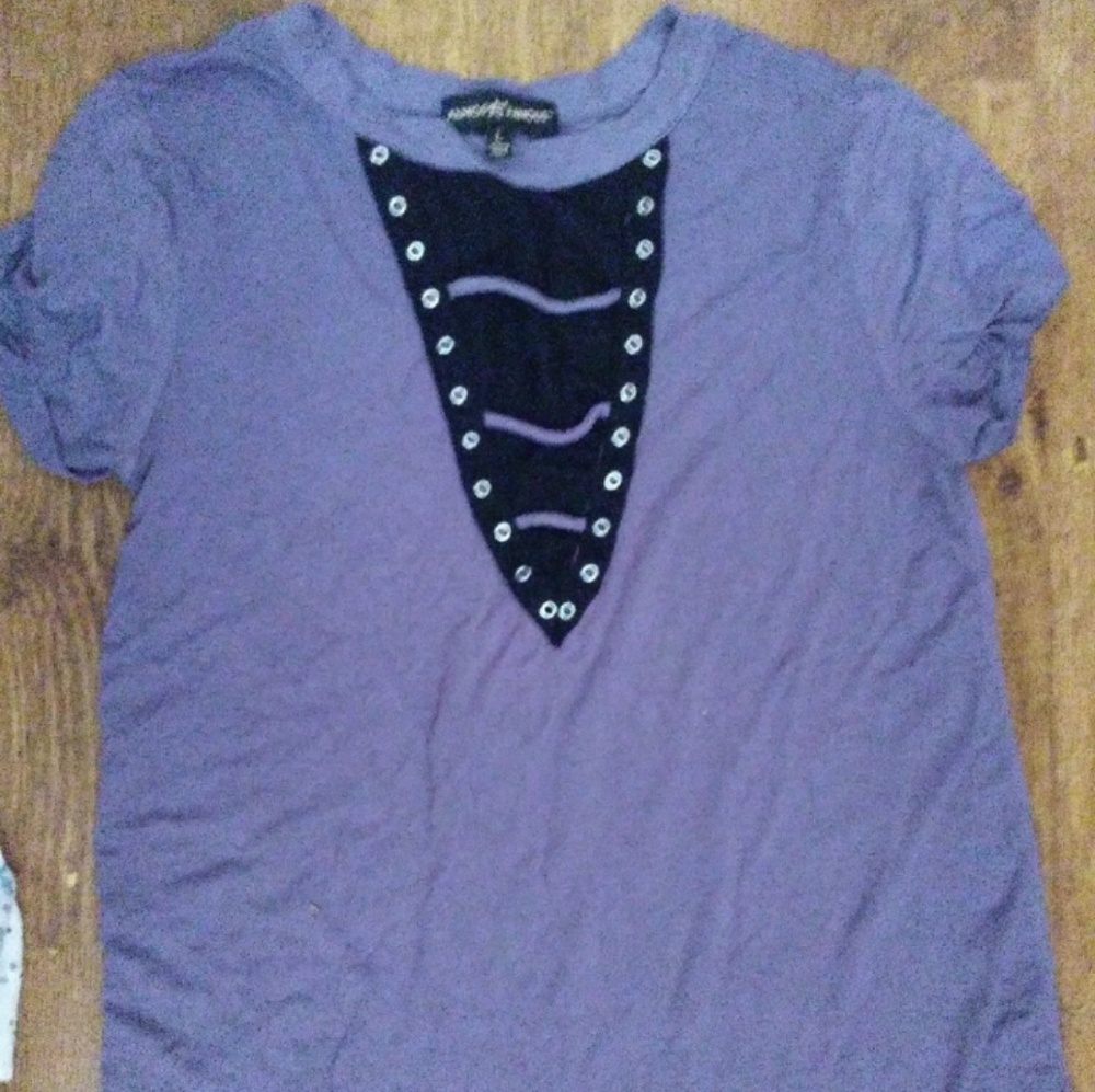 Woman's almost famous shirt size large